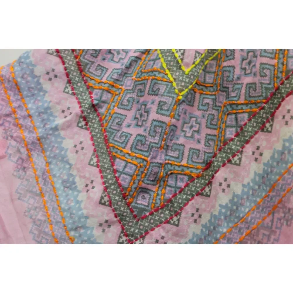 Aratta Silent Journey Scarf Floral Embroidered Tassel 40